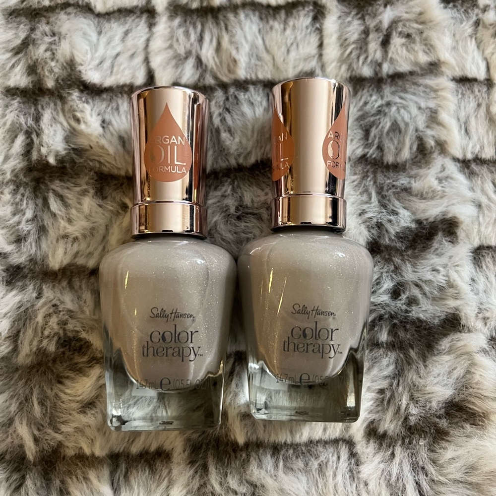 Brand New Sally Hansen Color Therapy Nail Polish Glitter Gray